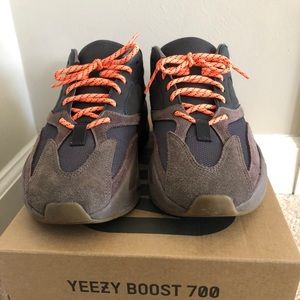 Yeezy adidas 700 mauve waverunner Kanye hype sz 9